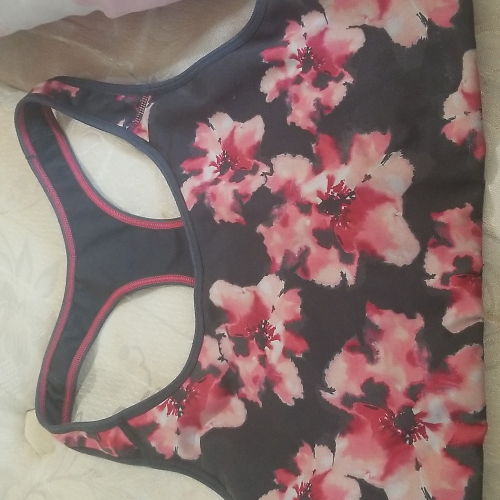 Sports bra